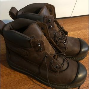 Steel tip boots